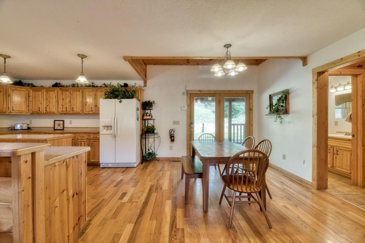 Cherokee Lodge Sevierville Eksteriør bilde